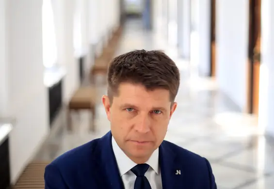 Petru straszy projektem ustawy PiS. "Będzie wzrost cen za naukę języków"