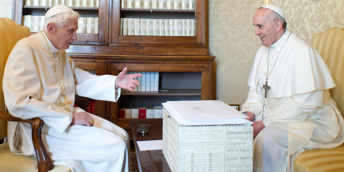 spotkanie Benedykra XVI i papieża Franciszka