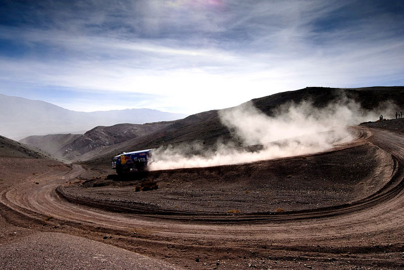 Rajd Dakar 2010: Przygoński atakuje, Hołowczyc awansuje (6. etap na żywo, wyniki, foto)