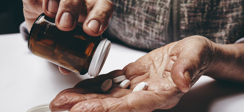 Prawie 900 tys. seniorów skorzystało we wrześniu z bezpłatnych leków