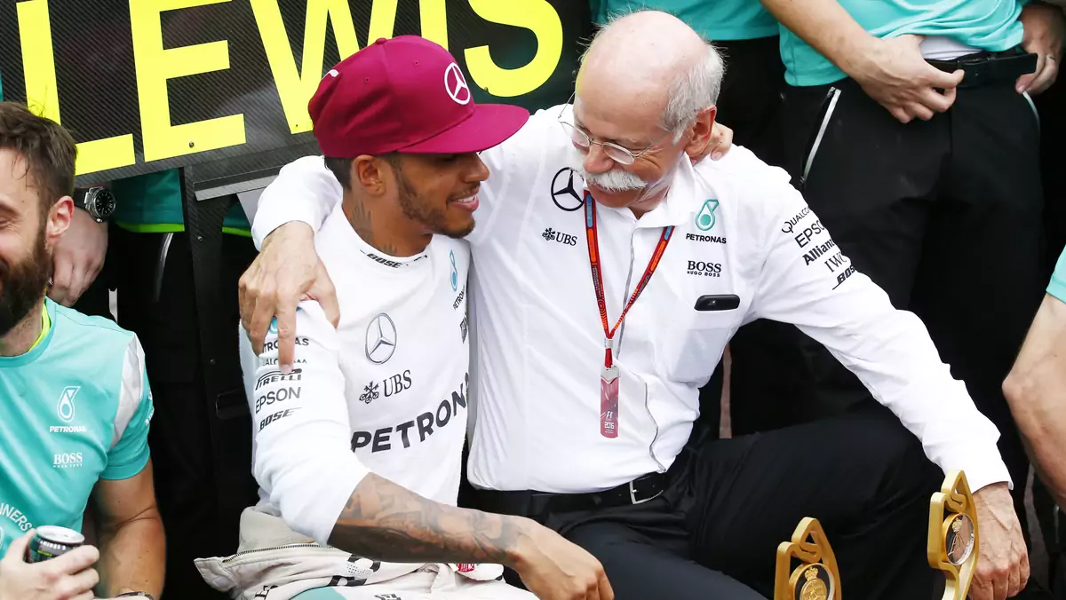 Lewis Hamilton i Dieter Zetsche