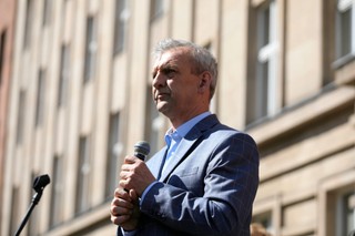 Broniarz: Pytamy premiera, jak wyobraża sobie pracę nauczycieli za mniej niż płaca minimalna