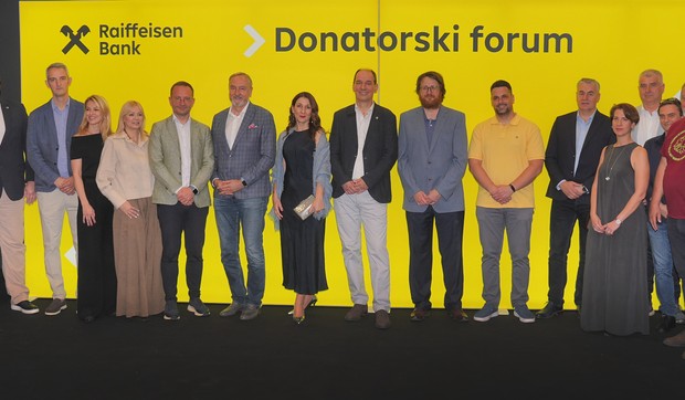 Raiffeisen banka, Donatorski forum