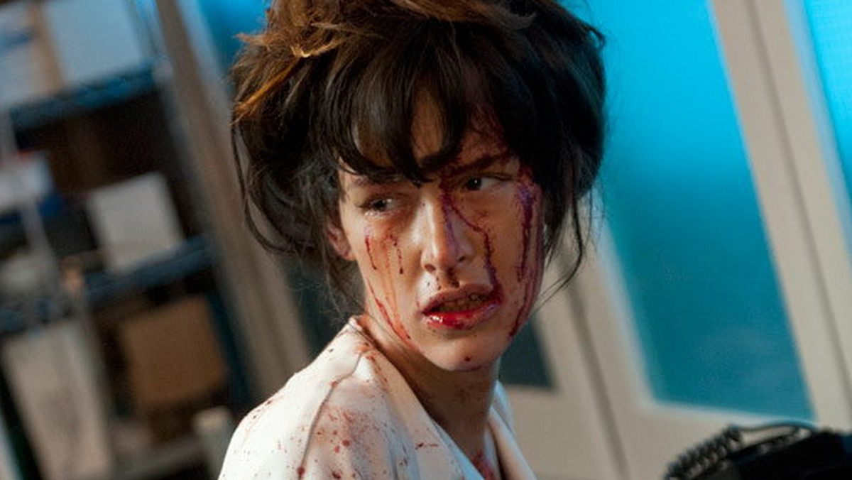 Paz de la Huerta pozwała twórców horroru "Perwersyjna siostra" Douglasa Aarniokoski'ego, w którym wystąpiła w roku 2013. Aktorka żąda 55 milionów dolarów odszkodowania za "zrujnowanie jej kariery".