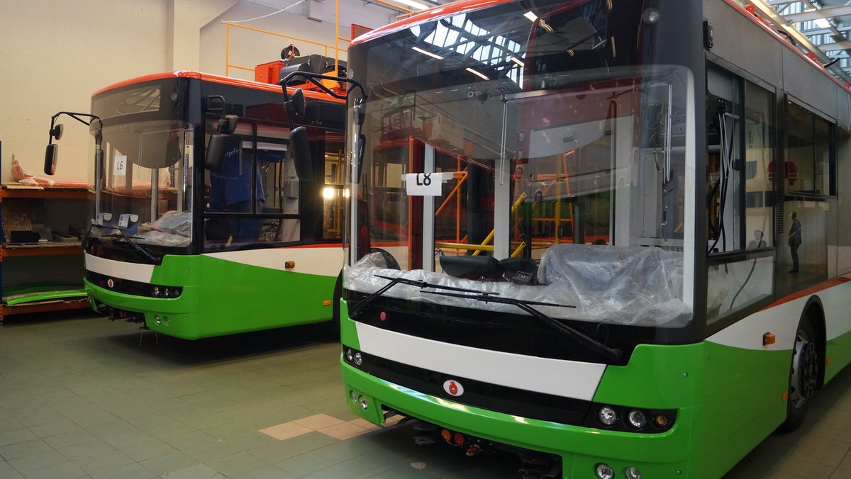 Ursus wygrał przetarg na dostarczenie autobusów niskopodłogowych dla Torunia. Lubelska spółka pokonała firmę Solaris, która uważana jest za potentata na rynku autobusowym. Do Torunia pojedzie w sumie pięć niskopodłogowych pojazdów, a w perspektywie jest jeszcze rozszerzenie zamówienia o kolejne autobusy.