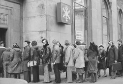 Wielki QUIZ z osobliwości PRL-u. Niektóre pytania wprawią młodych ludzi w osłupienie