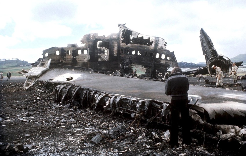 Olupina aviona posle nesreće