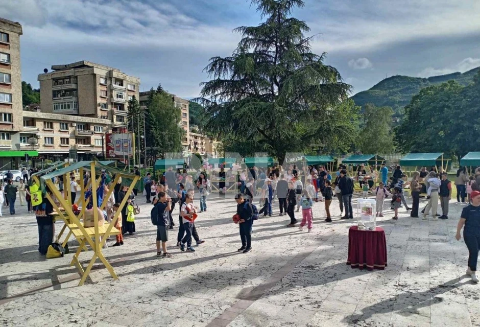 Humanitarni "Slatki bazar" u Prijepolju za malu Danicu Dučić