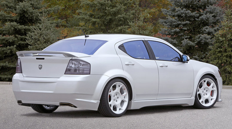 SEMA 2007: Dodge Avenger Tuner Stormtrooper – multimedialny bojownik