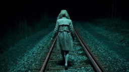 Agnieszka Smoczyńska: Kobieta nie musi brać odpowiedzialności za najbliższych