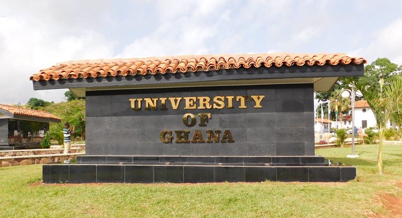 A monument of University of Ghana at the main gate