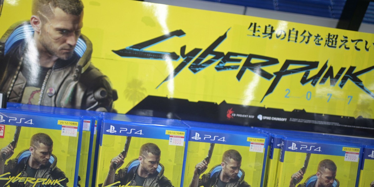 CD Projekt wyda pierwszy zbiór poprawek do gry "Cyberpunk 2077", tzw. patch, w ciągu dziesięciu dni, a następna, większa aktualizacja ma pojawić się w kolejnych tygodniach - poinformował współzałożyciel i wiceprezes spółki Marcin Iwiński.