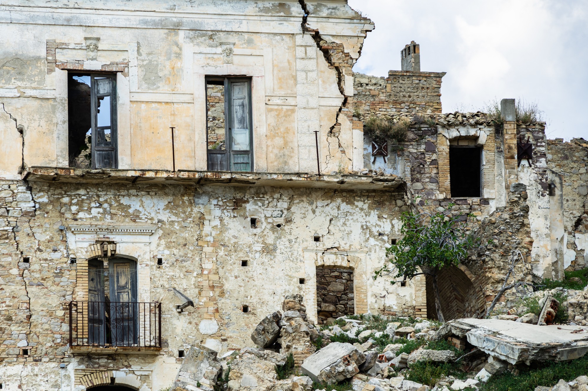 Opustené mesto Craco