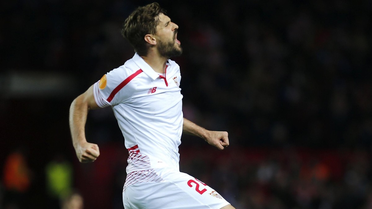 Już tylko testy medyczne dzielą Fernando Llorente od sfinalizowania transferu do Swansea City. W ciągu najbliższych dni hiszpański napastnik powinien podpisać dwuletni kontrakt z 12. drużyną minionego sezonu Premier League, a walijski zespół zapłaci za niego Sevilli 5 milionów funtów.