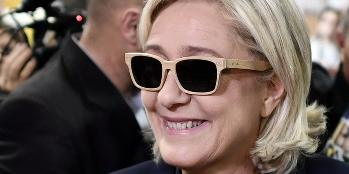 Marine Le Pen chce, żeby Francja wyszła ze strefy euro. Oto powody, dla których ludzie mogą na nią głosować