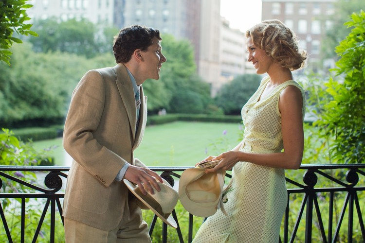 Blake Lively oraz Jesse Eisenberg w filmie 'Śmietanka towarzyska' / fot. Kino Świat