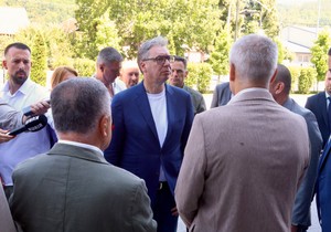Aleksandar Vučić, u okviru posete jugozapadu Srbije, stigao je danas u Ivanjicu, gde obilazi kompaniju Matis