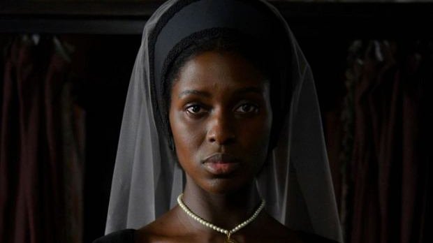 Jodie Turner-Smith jako Anne Boleyn 