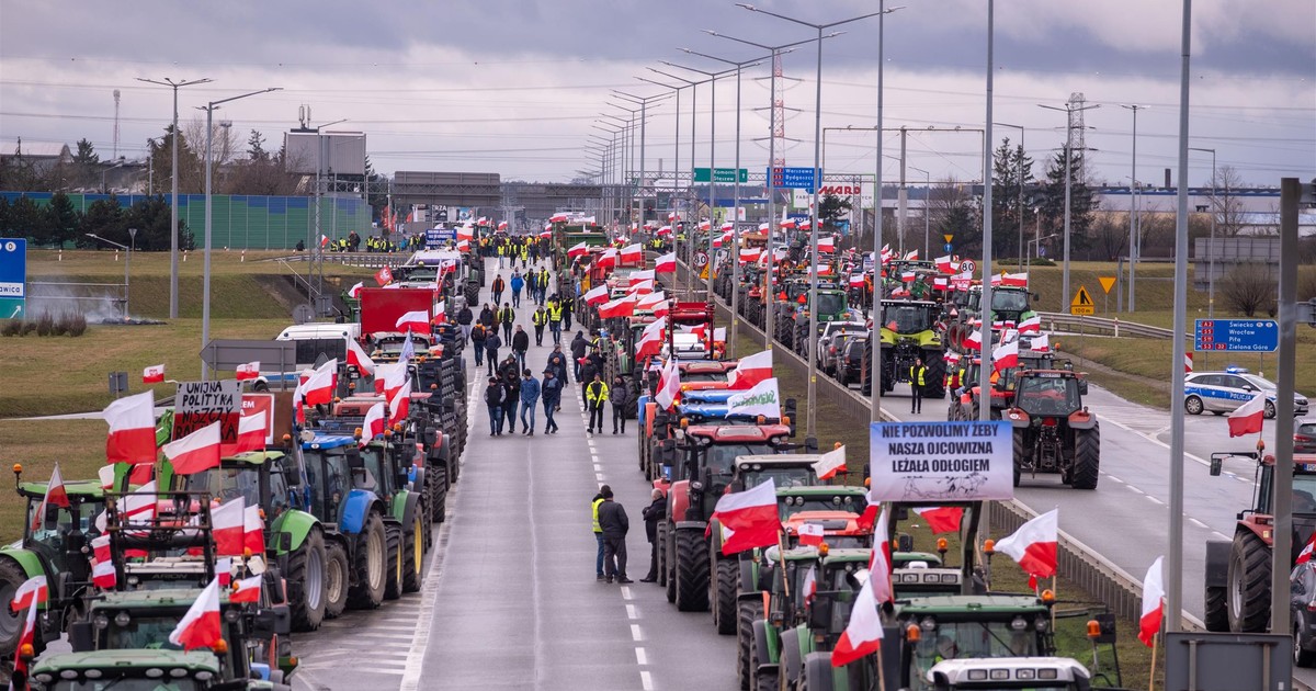 Protesty rolników w całej Polsce. Gdzie utrudnienia na drogach? [LISTA MIEJSCOWOŚCI]