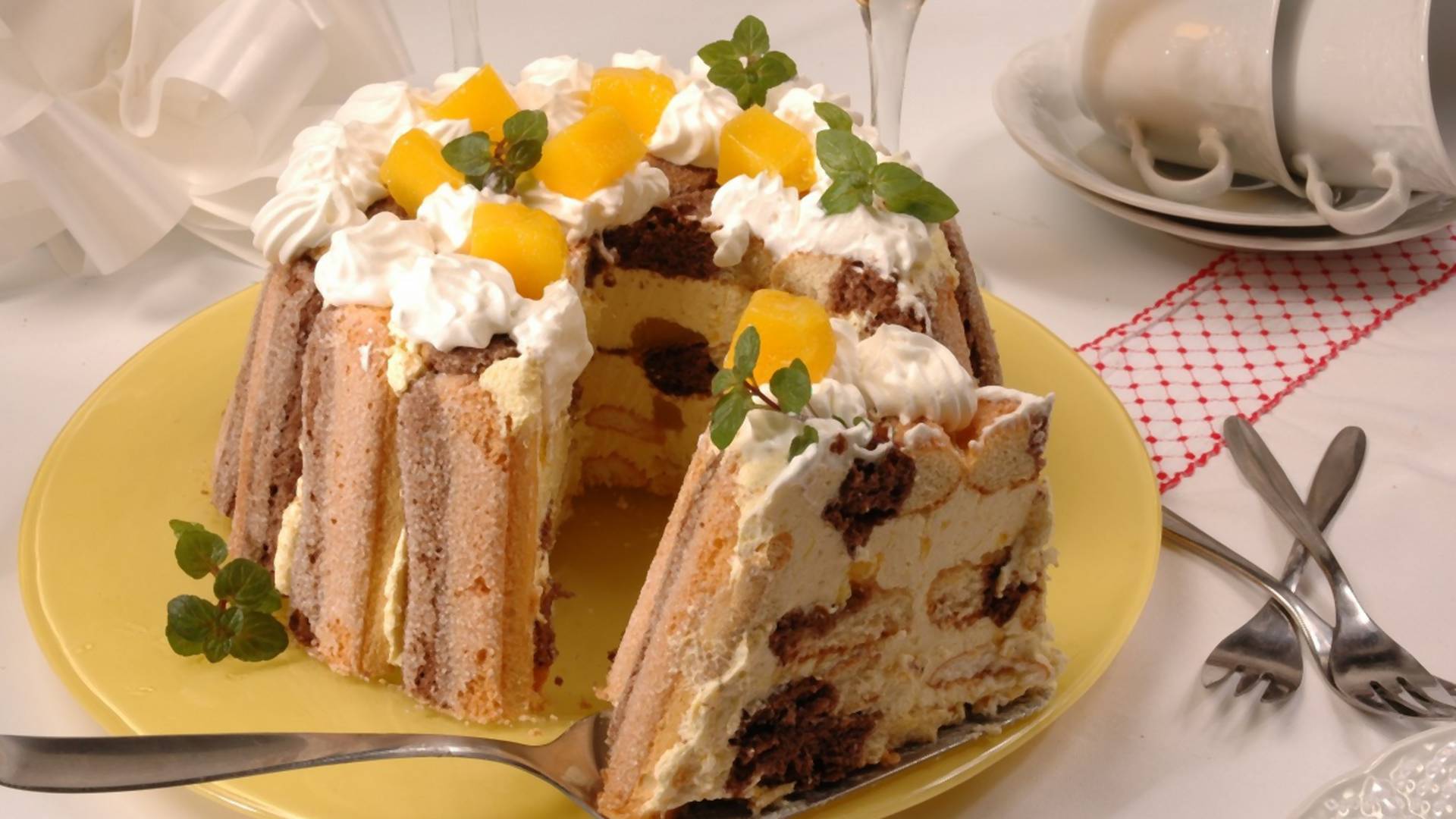 Šarlot torta je delo jednog od najvećih kuvara ikada a recept je lak čak i za kulinarske amatere