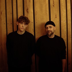 Skubas zapowiada nowy album. Jest pierwsze nagranie