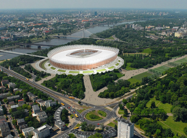 "Polska na czas zbuduje stadiony"