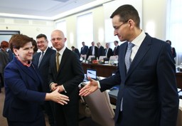 Morawiecki: W 2030 roku zarobki w Polsce dorównają płacom w UE