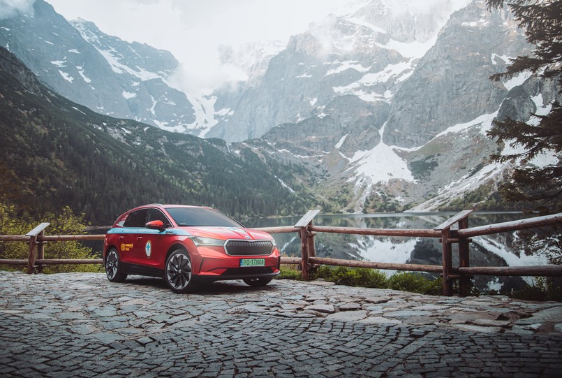 Skoda Enyaq dla Tatrzańskiego Ochotniczego Pogotowia Ratunkowego