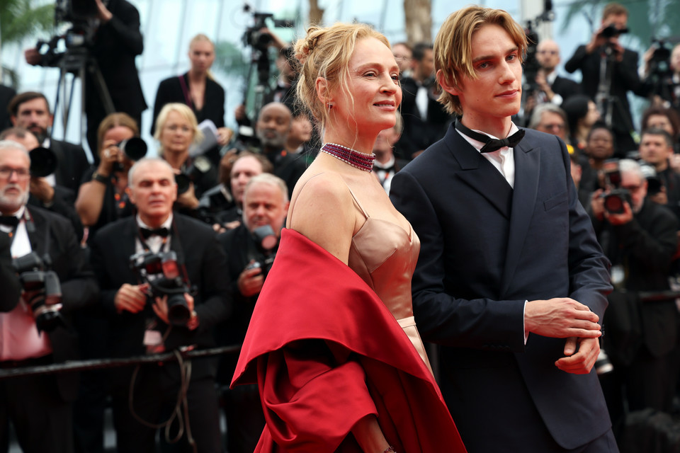 Uma Thurman i Levon Roan na ceremonii otwarcia Festiwalu Filmowego w Cannes