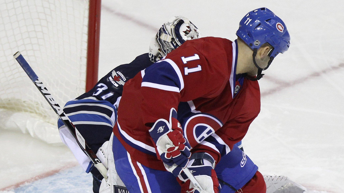 Scott Gomez z Montreal Canadiens nie strzelił bramki przez ponad rok czasu. Po długich tygodniach oczekiwania Kanadyjczyk przełamał się i w końcu spełnił podstawowe zadanie atakującego. Montreal Canadiens wygrali z New York Islanders 4:2.
