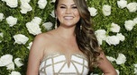 Chrissy Teigen na rozdaniu nagród Tony Awards