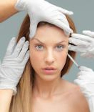 Senacka komisja zdrowia: Medycyna estetyczna dla lekarzy, nie kosmetyczek