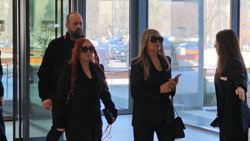 Porodica Popović stigla na komemoraciju