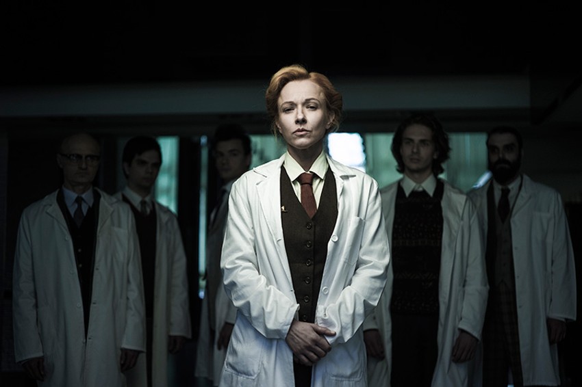 Nataša Tapušković kao Rozalin Frenklin u predstavi "Fotografija 51"