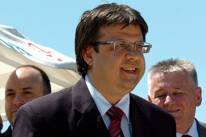 Saradnici: Branko Jocić i Velimir Ilić