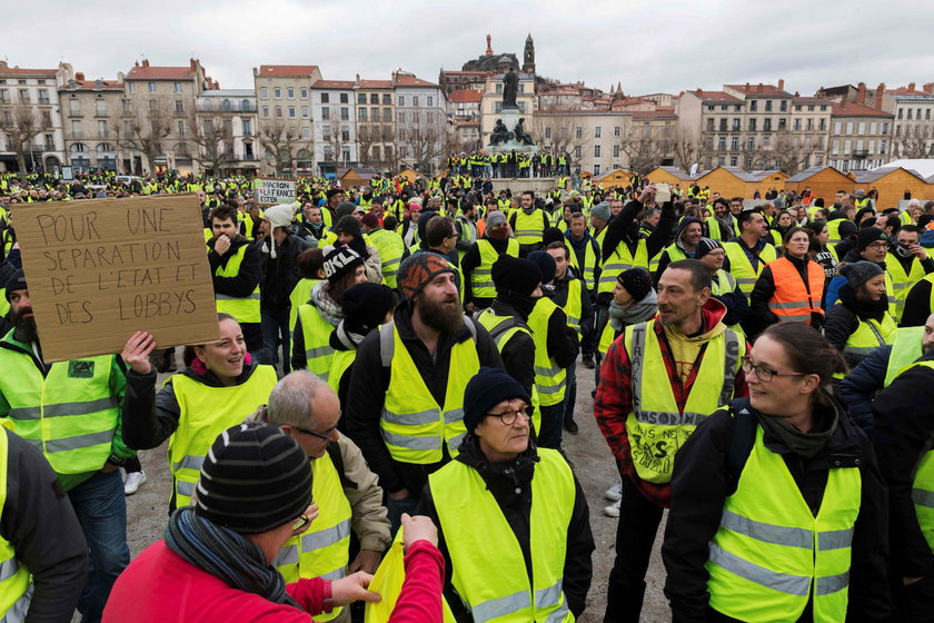 Protesty Żółtych Kamizelek w Paryżu