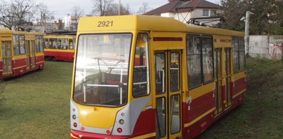 Horror w Łodzi. Zmarły jeździł tramwajem