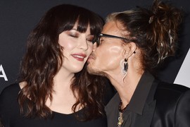 "Da nisam oženjen i da joj nisam otac..." Ove slavne ličnosti JAVNO SU PROPAGIRALE INCEST, glumica LJUBILA BRATA, a on oženio ćerku