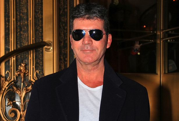 Simon Cowell kręci film o piątym Beatlesie