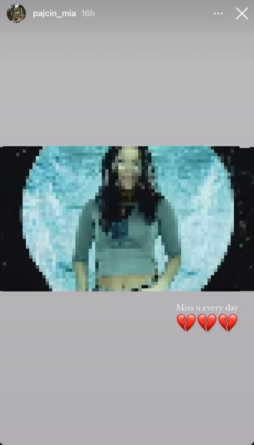 Mia posvetila objavu pokojnoj sestri Kseniji pajčin