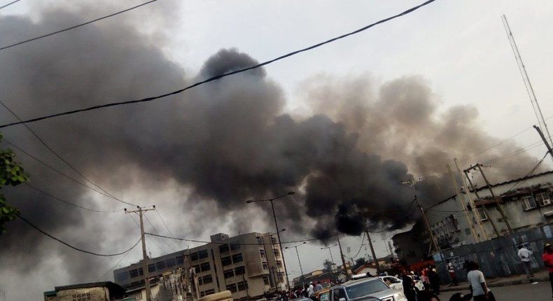 Super plaza in Surulere guts fire. (TheNation)