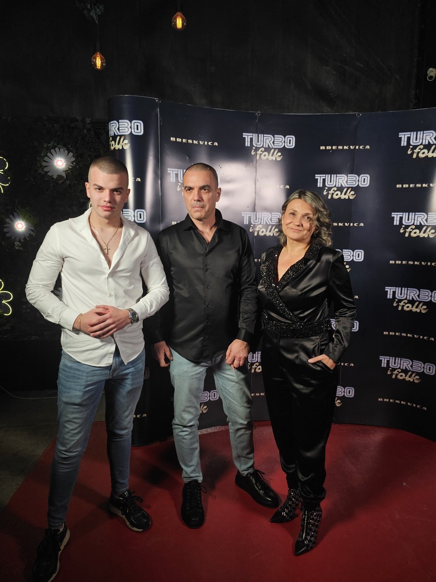 Otac, majka i brat Anđele Ignjatović Breskvice