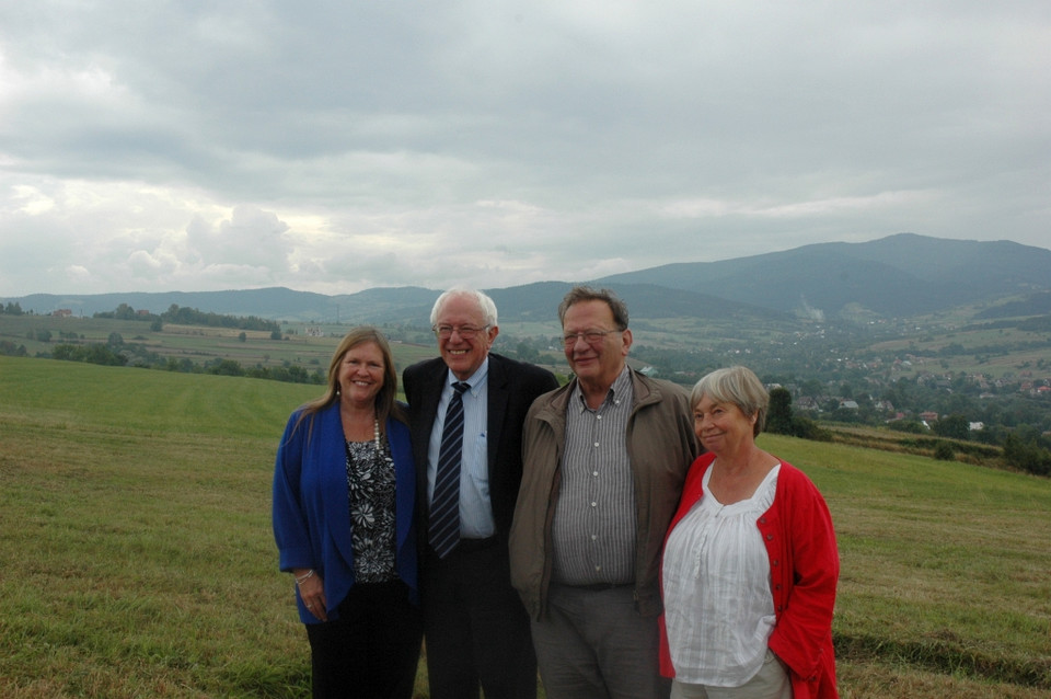Bernie i Larry Sandersowie z żonami w Słopnicach