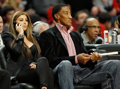 Scottie Pippen nie może sprzedać domu. Jako bonus dokłada Porsche, Mercedesa i Ferrari