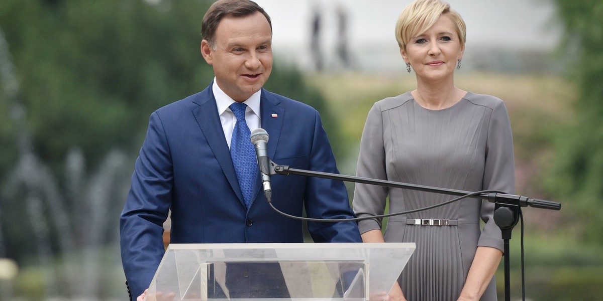 Andrzej Duda potwierdza, że się rozwodzi... zbyt często!