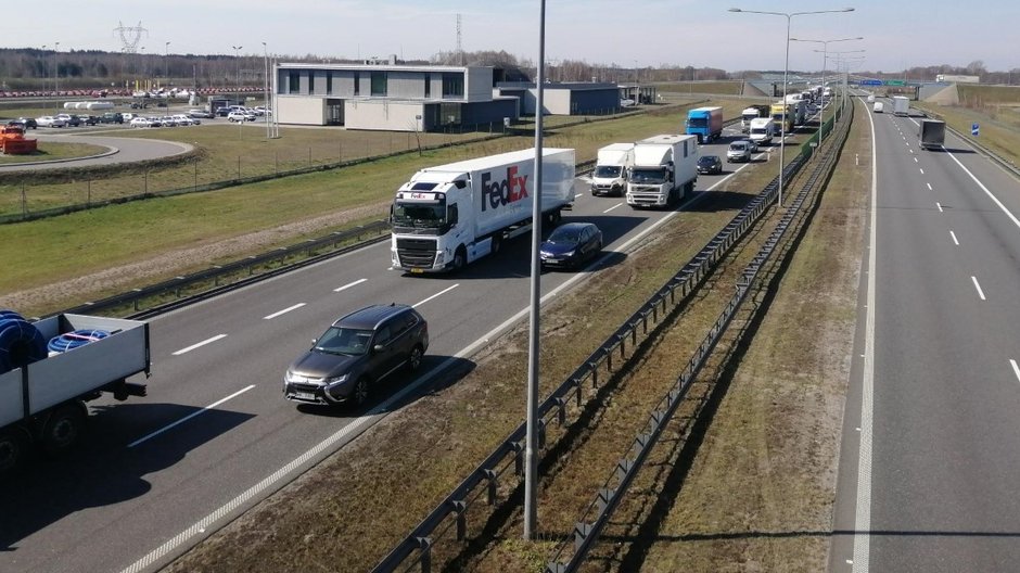 Remont nawierzchni na A2. Utrudnienia w okolicach węzła Stryków