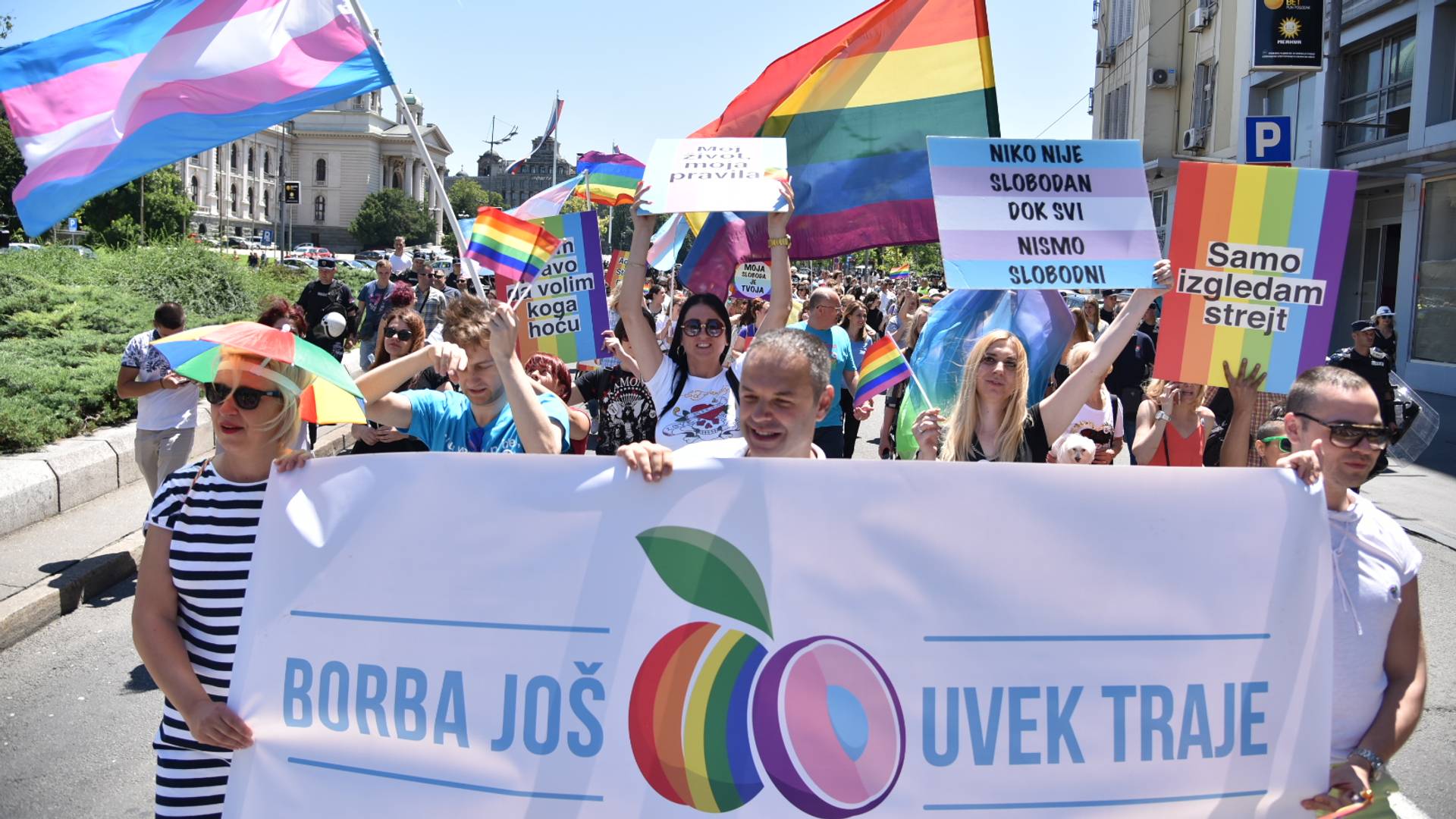 Šetala sam pored povorke Parade ponosa i slušala šta prolaznici govore