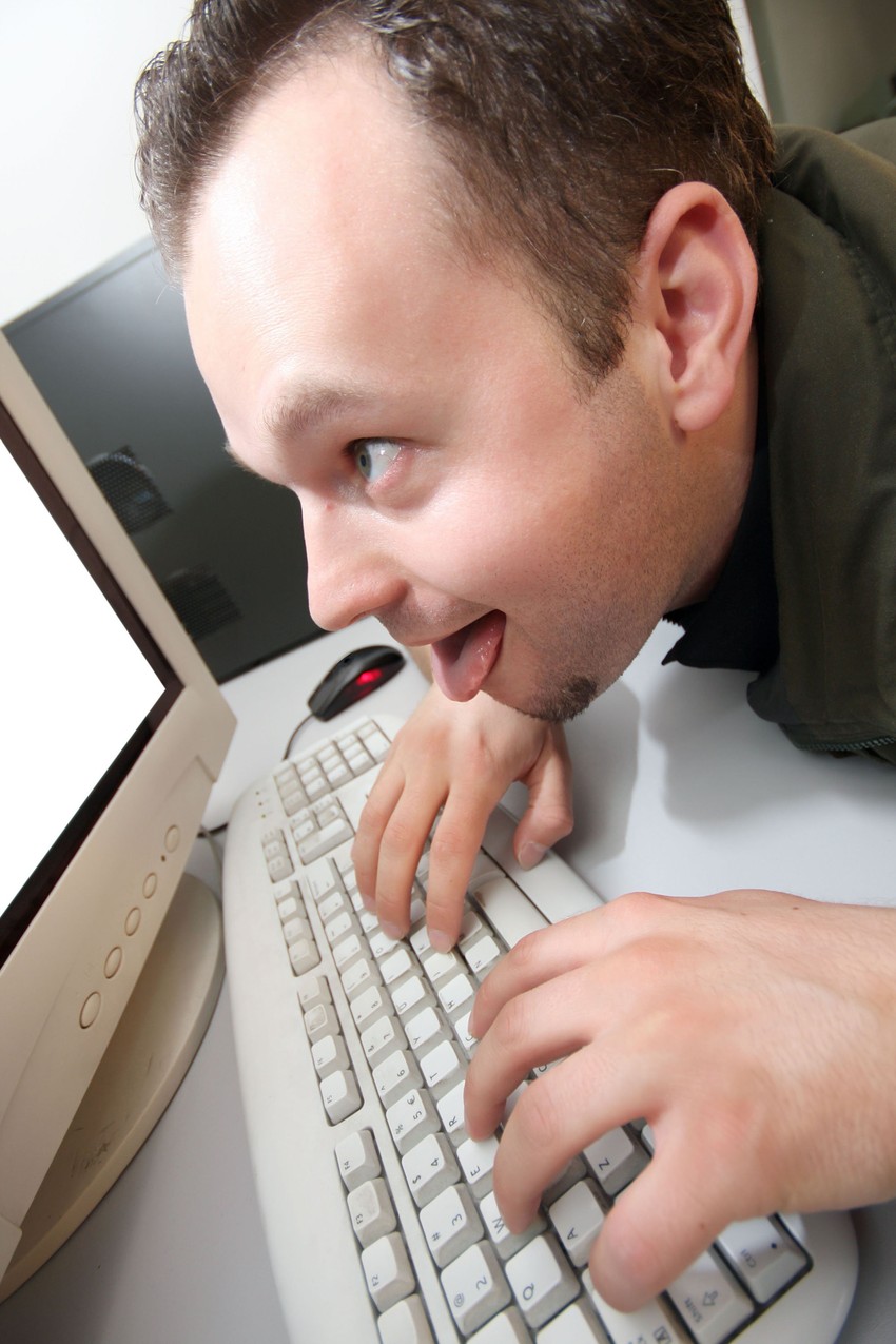 Zavisnik od seksa koji posmatra pornografiju...