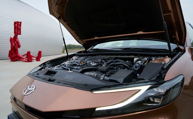 Nowa Toyota Camry