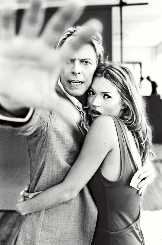 Ellen von Unwerth, Kate Moss i David Bowie, 2003 © Ellen von Unwerth